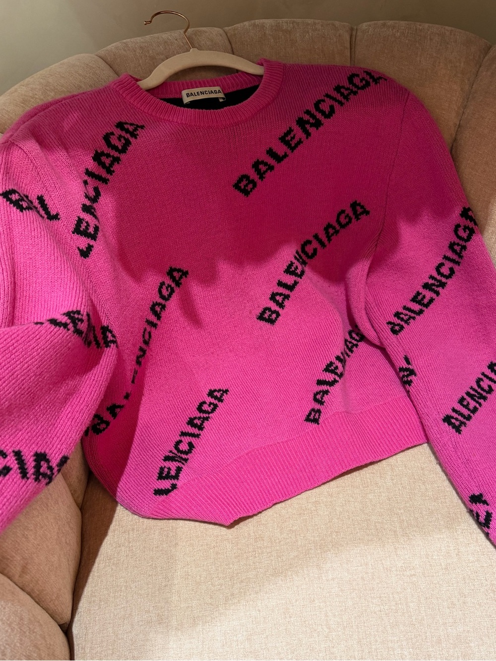 Balenciaga Hot Pink Logo Crewneck Sweater in amazing condition size 34